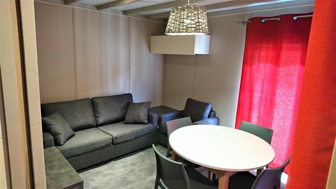 Camping Les Framboiseilles Castellane Esterno foto